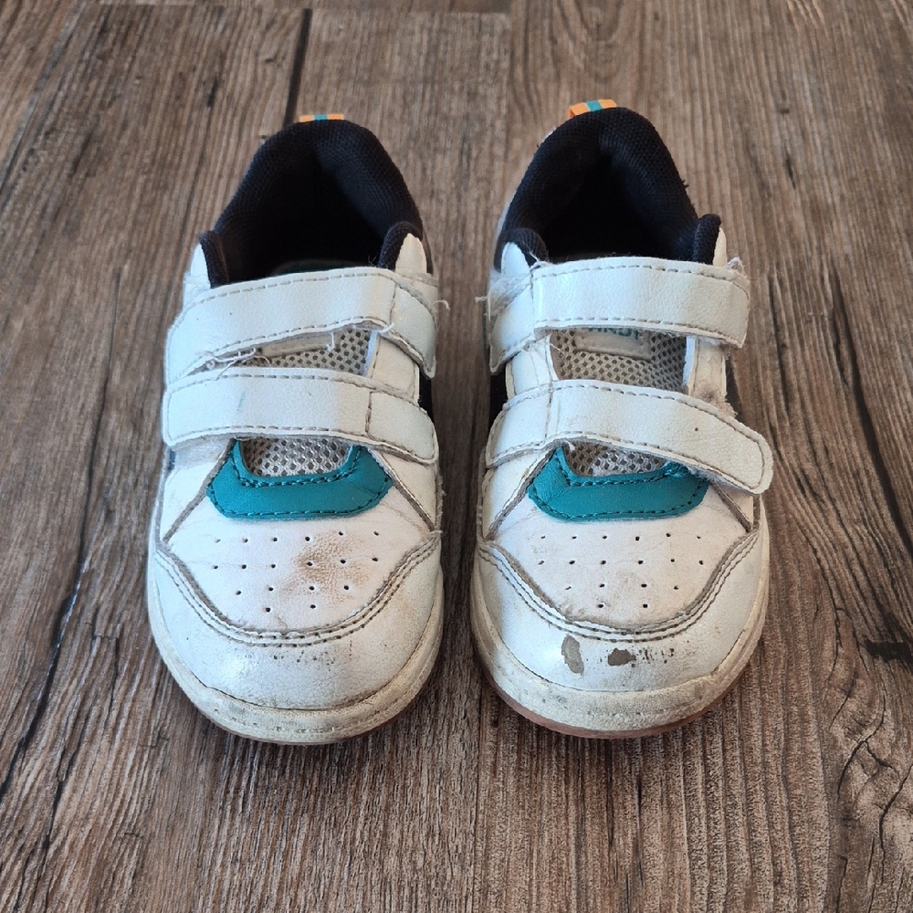 AND1 Kids White and Teal Sneakers